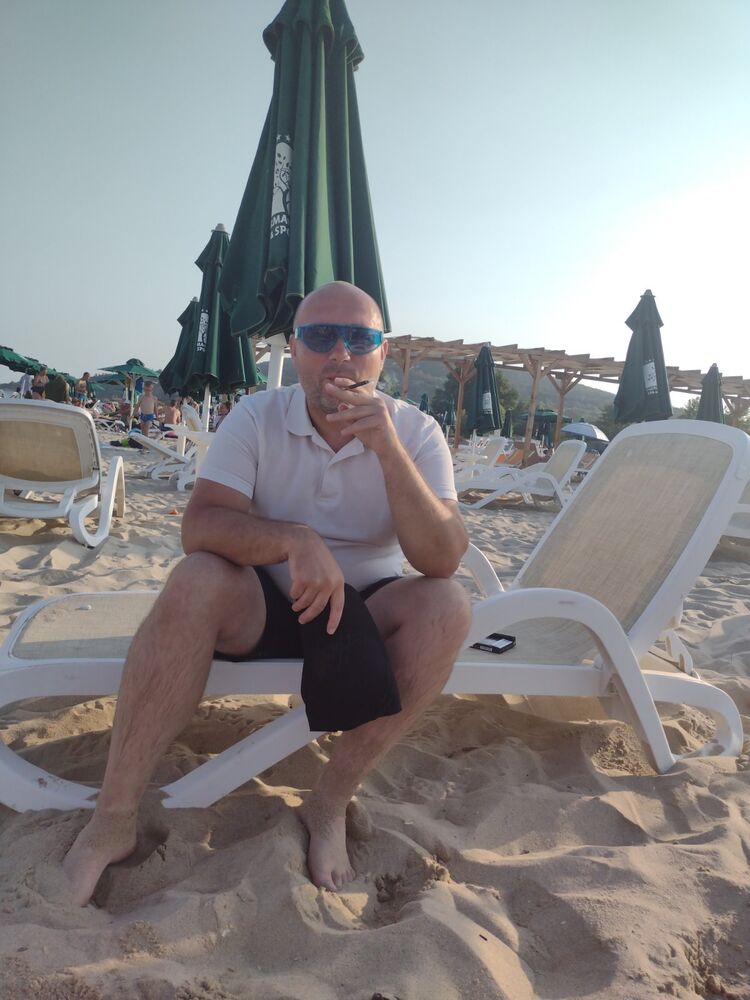  29435318  Vladislav, 42 ,    