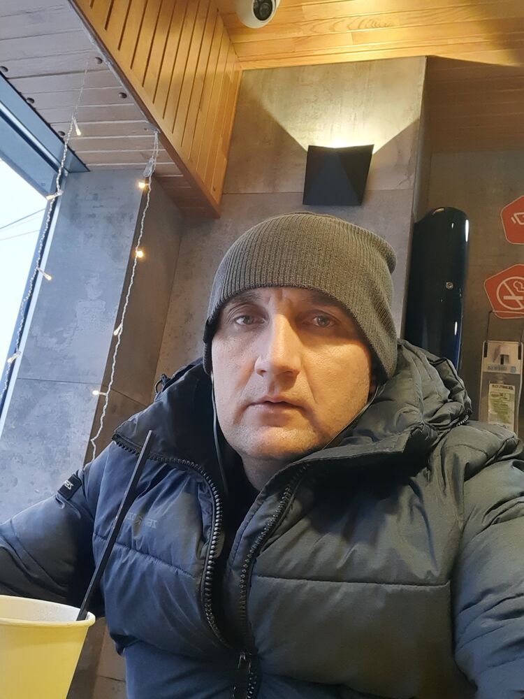  29316598  Nikolai, 43 ,    