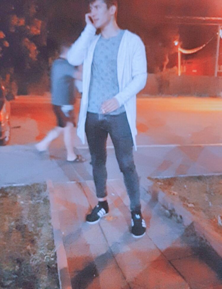  42614728  , 27 ,    