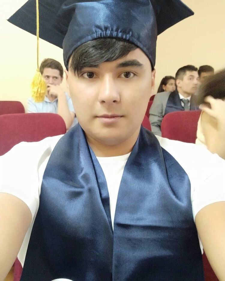  18999398  , 28 ,    