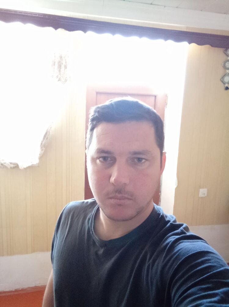  ,   Seymur, 34 ,   ,   