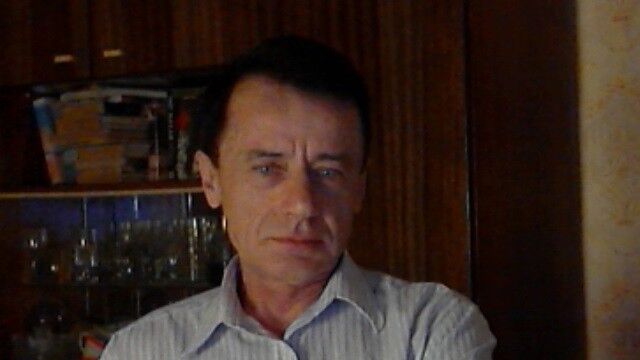  8017248  Valery, 54 ,    