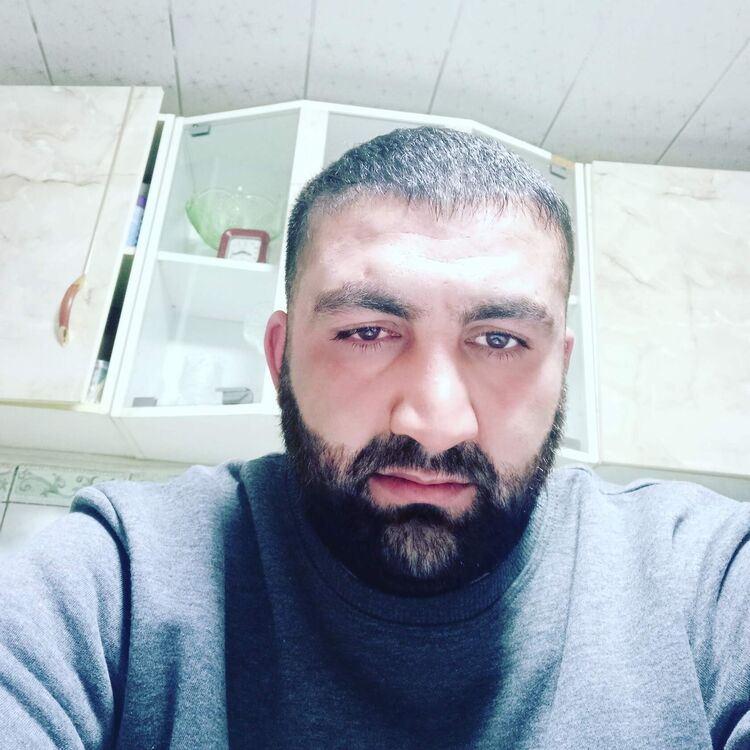  42225628  , 33 ,    