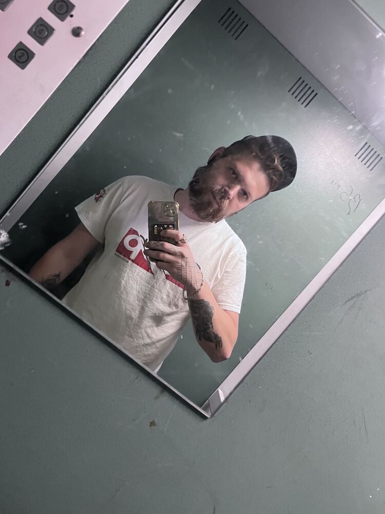  39256838  , 28 ,    