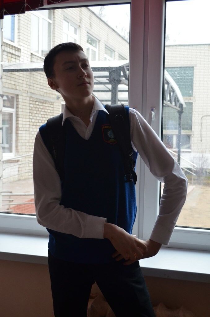  4342588  Artem, 30 ,    