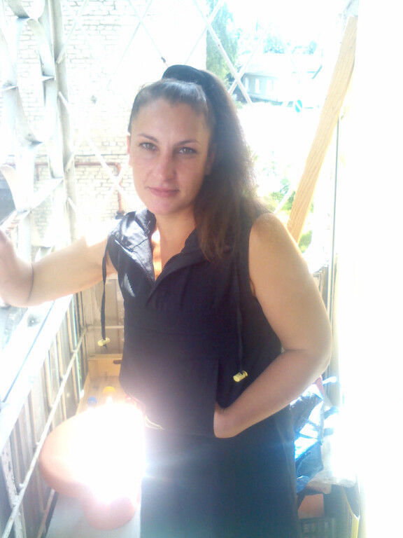  15569688  ELENA, 40 ,    