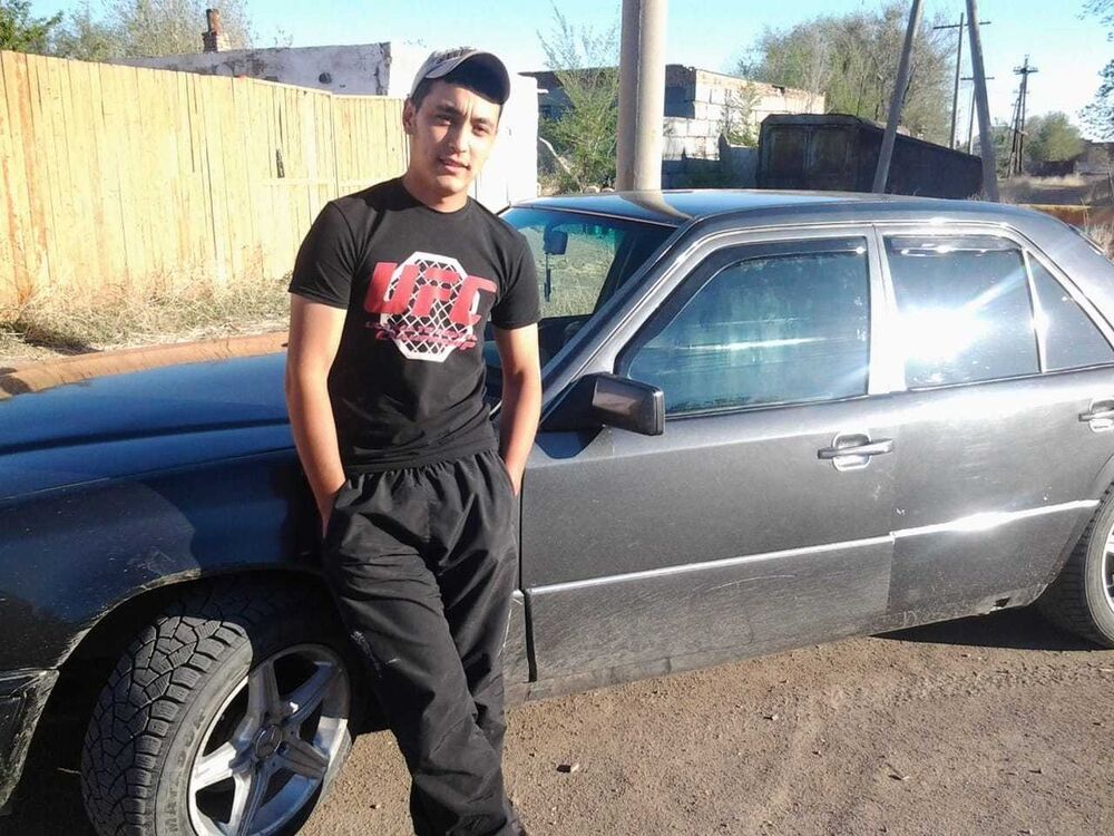  14999228  Damir, 35 ,    