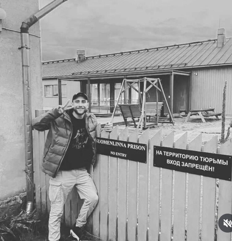  53955288  Anton, 31 ,    