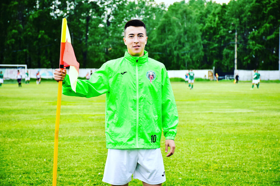  23817078  Anton, 27 ,    -