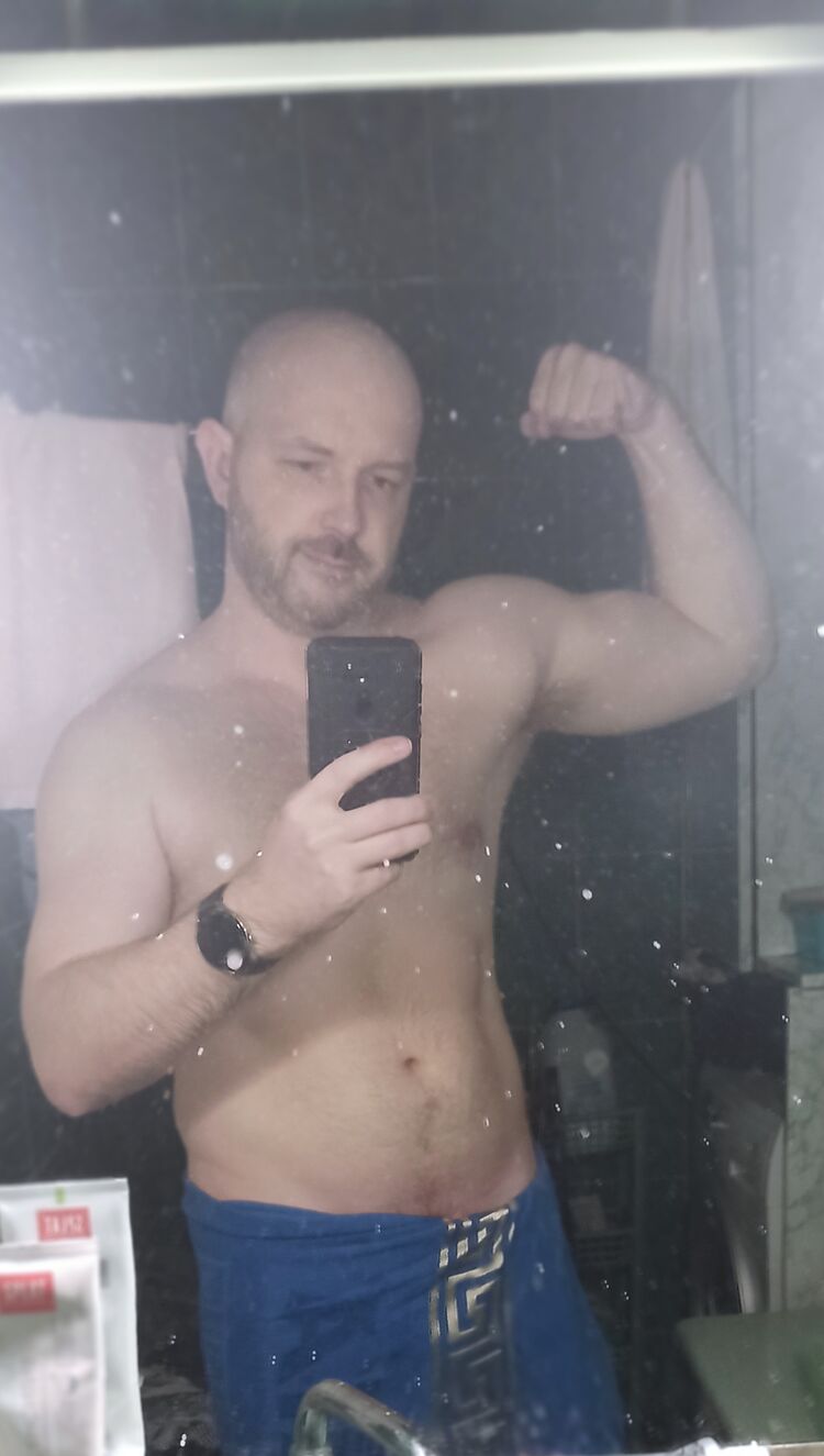  40040988  , 39 ,    -