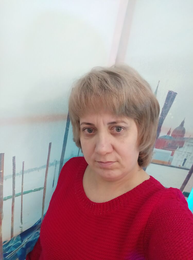  39568498  Svetlana, 45 ,    