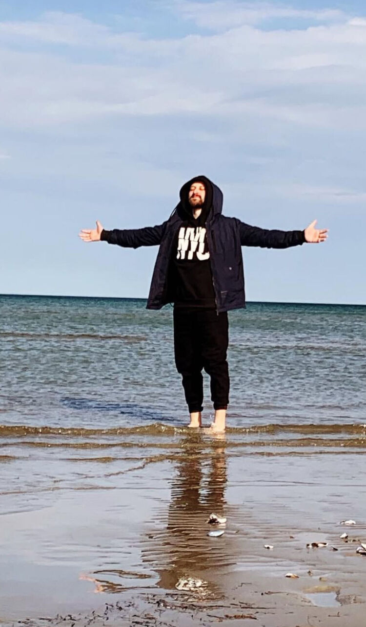  ,   Aleks, 31 ,   ,   