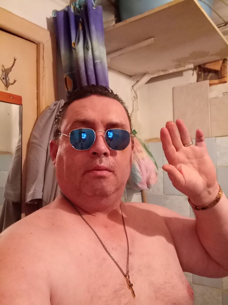  31680988  , 54 ,    