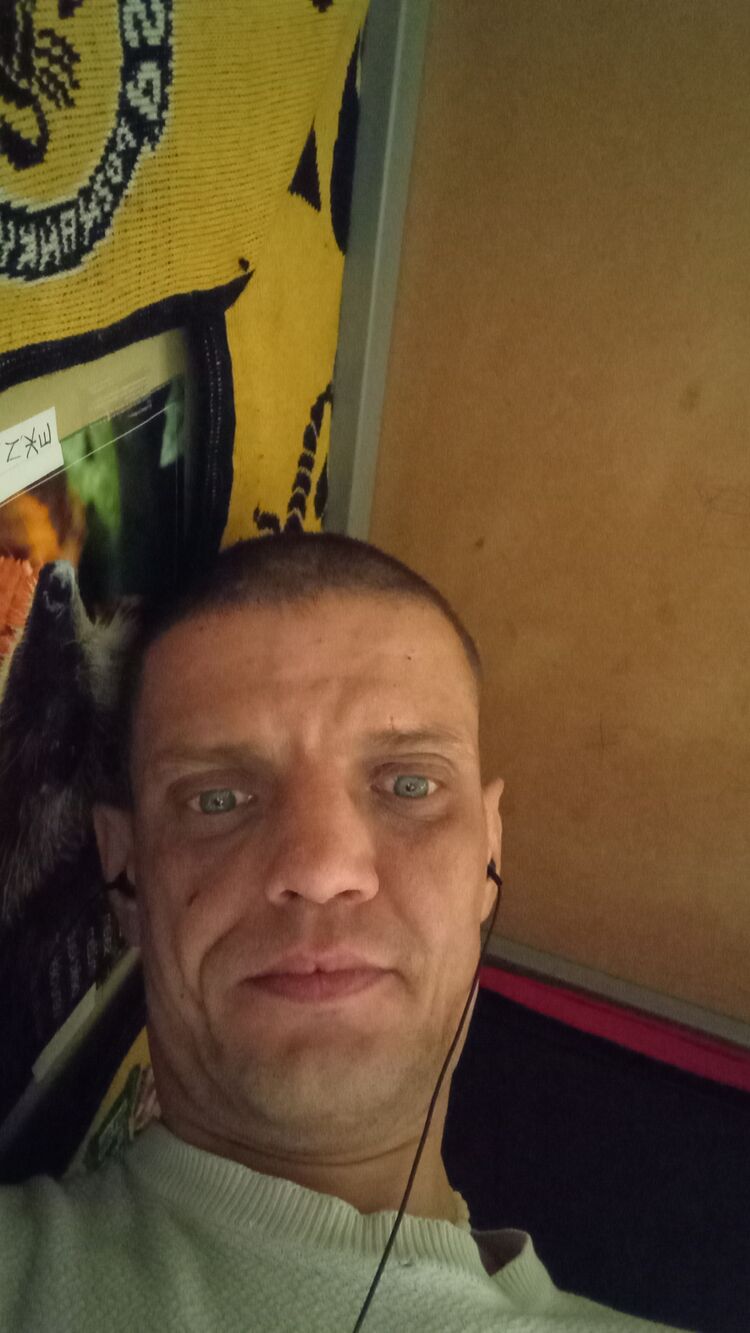  30515458  Maksim, 42 ,    