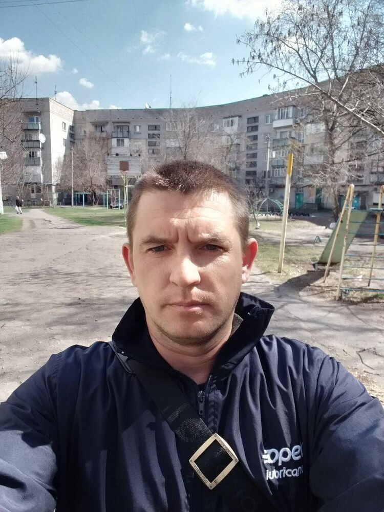  25945648   , 33 ,    