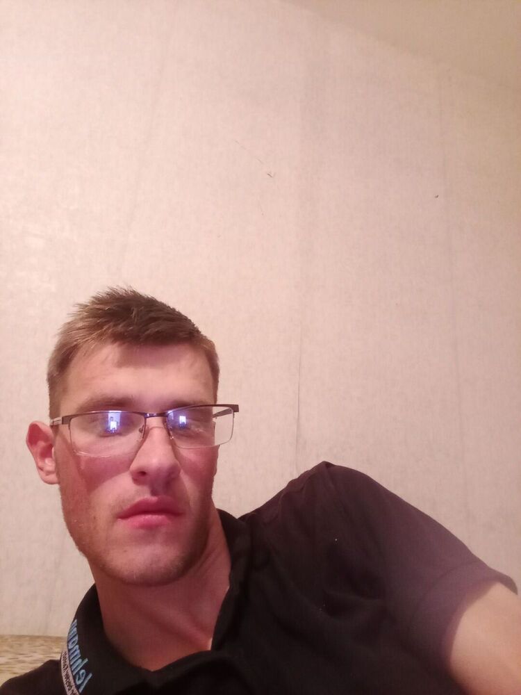  38053878  , 24 ,     