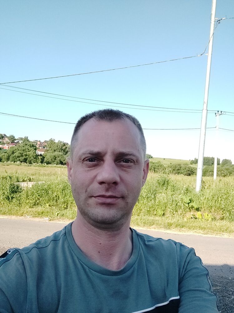  32817428  , 40 ,    
