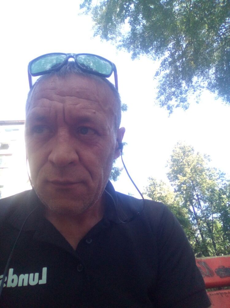  37563508  , 45 ,    