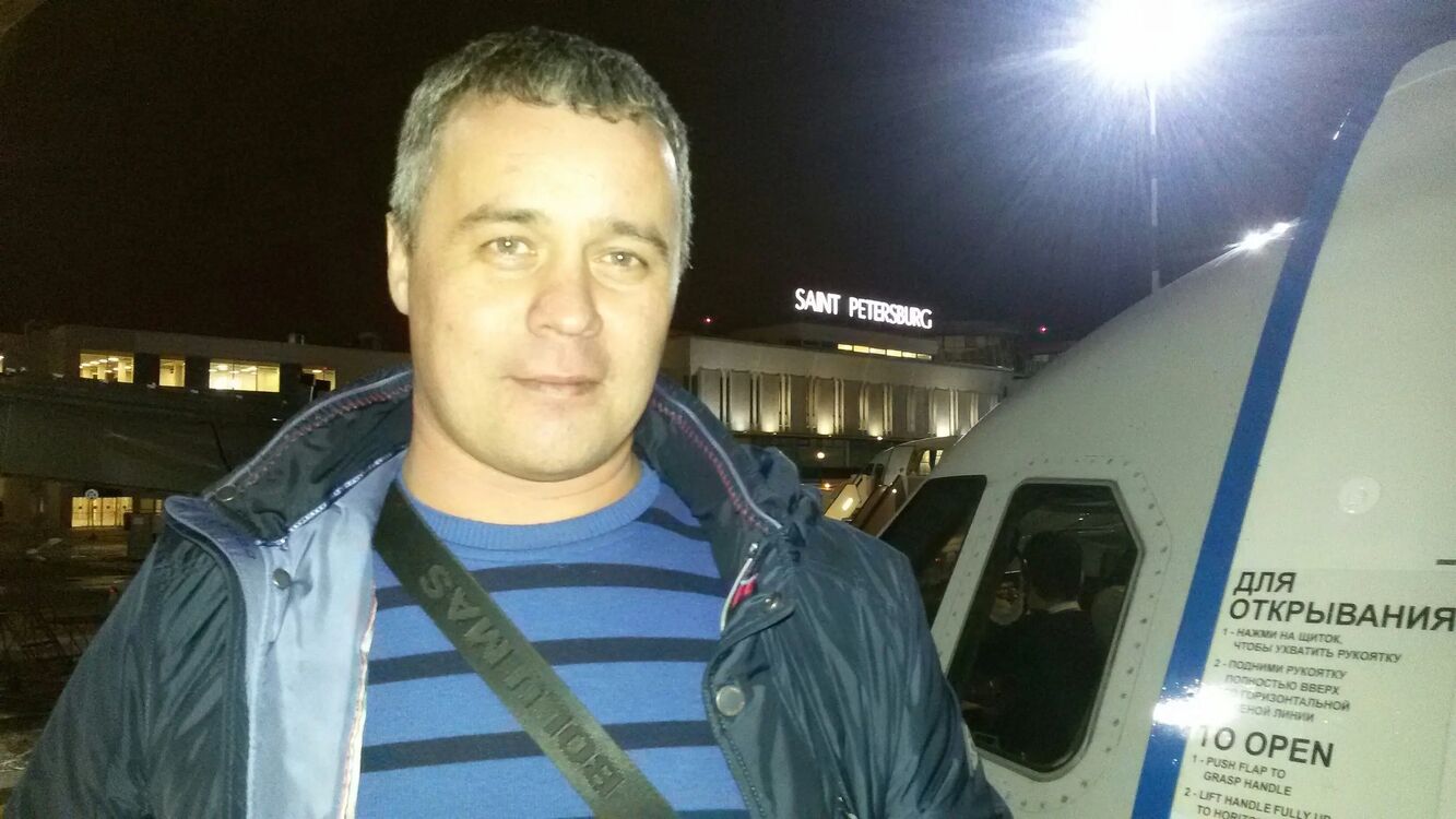  28471198  Alexander, 51 ,    