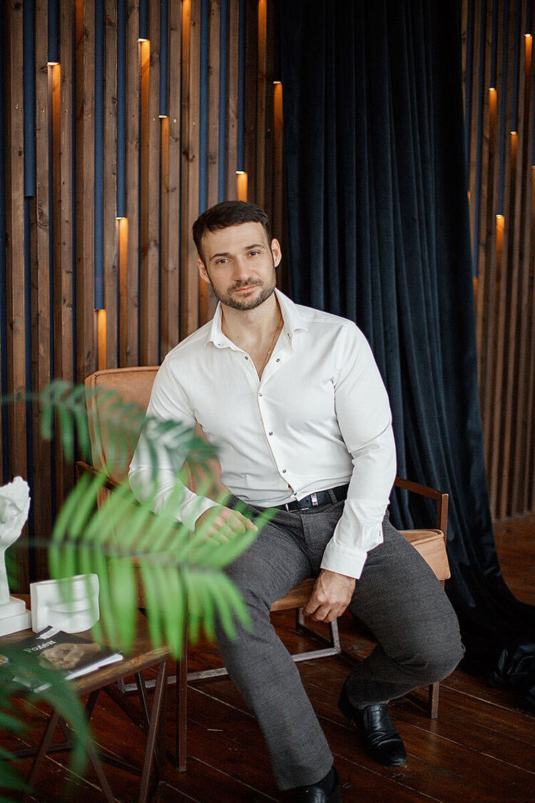  35914398  Sergei, 37 ,    