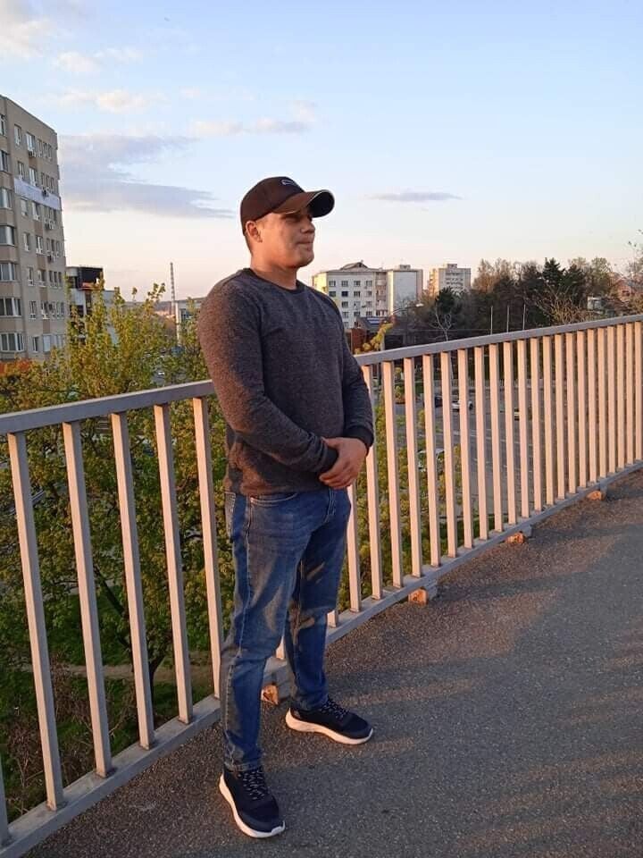  54064798  Aleksandr, 37 ,    