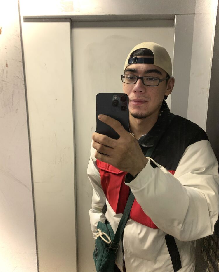  46819178  , 27 ,    