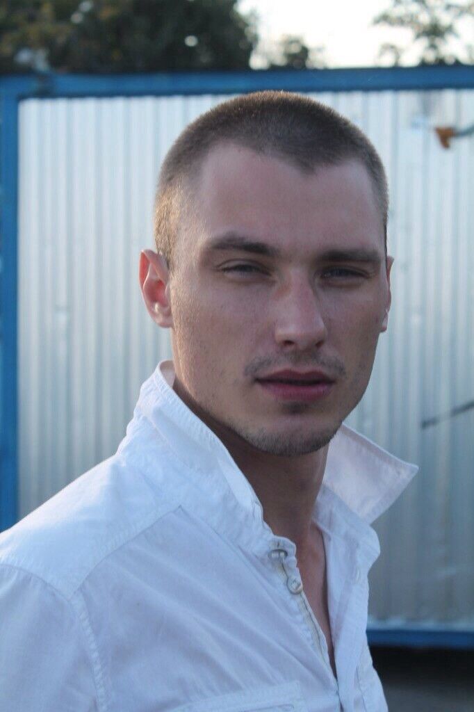  5950988  Anton, 39 ,    