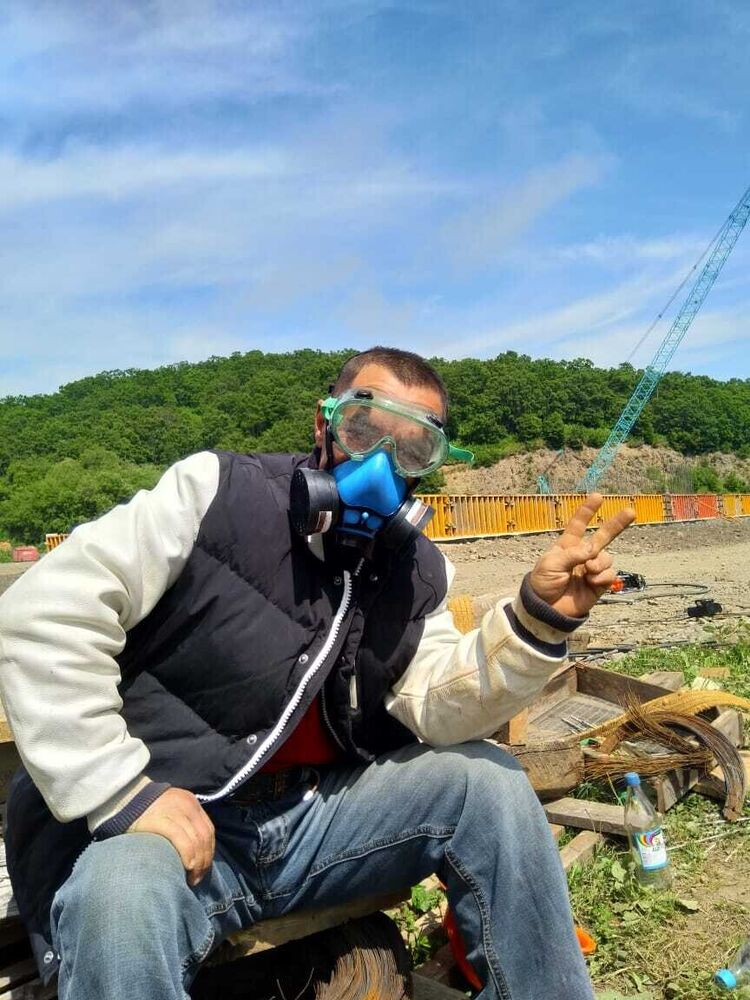  20499658  , 37 ,    