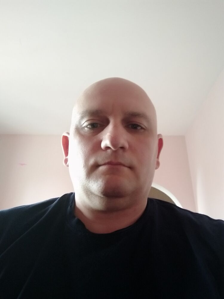  ,   Igor, 49 ,   ,   