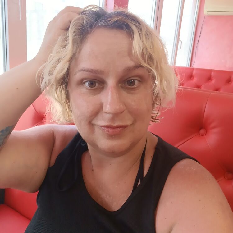  53001968  Alina, 41 ,    