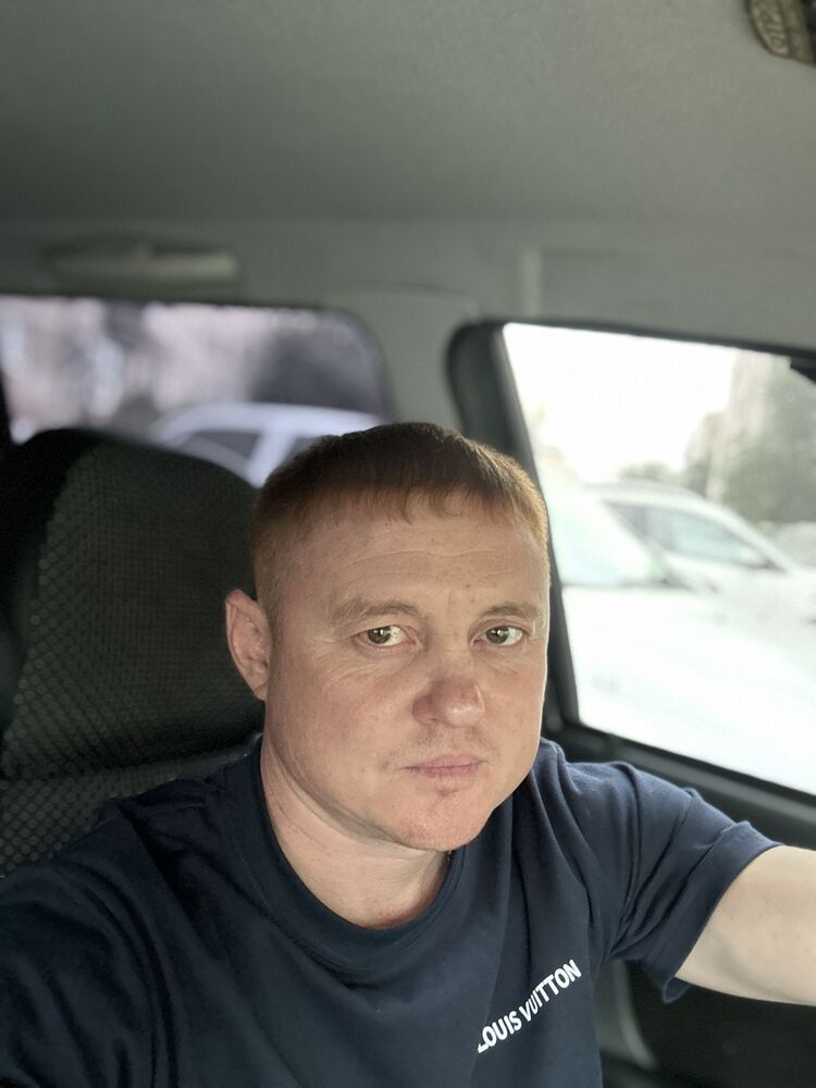  45440328  Andrey, 37 ,    