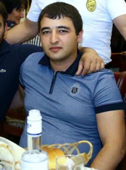  27362388  Tyom, 31 ,    