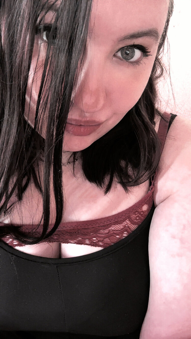  53245238  Irina, 22 ,    