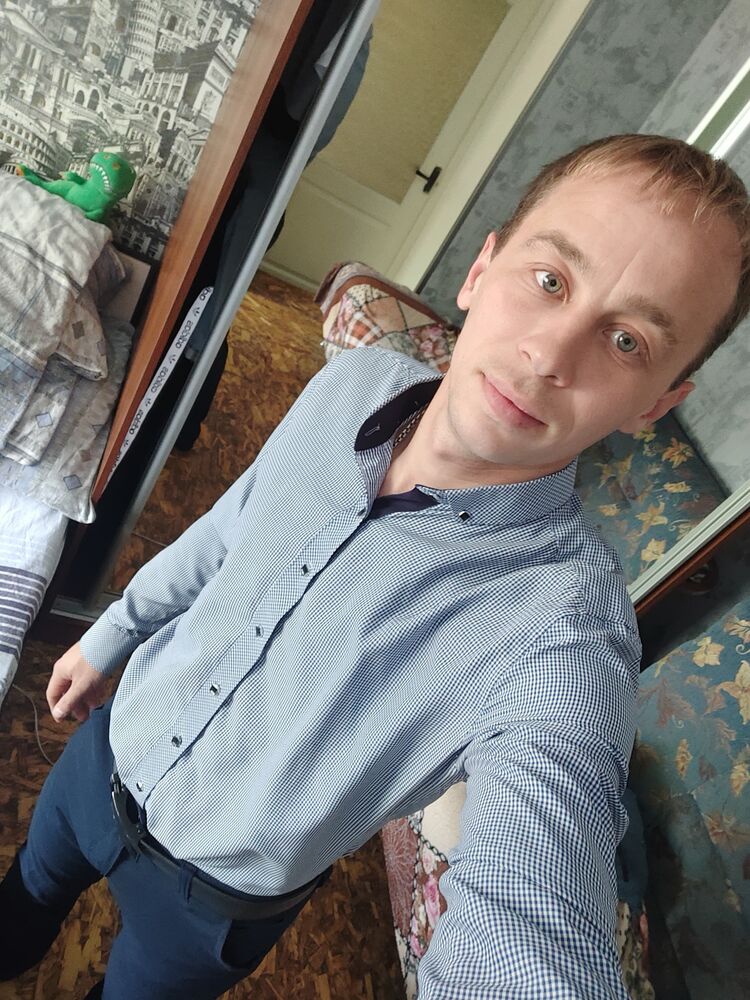  29407068  Vladimir, 33 ,    
