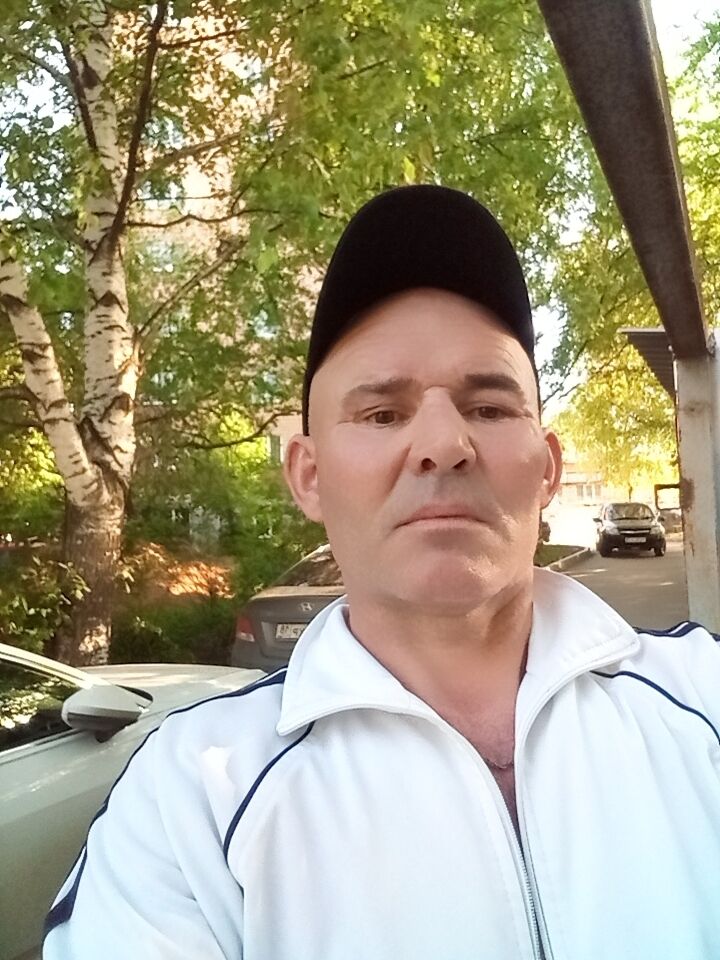  28070048  , 47 ,    