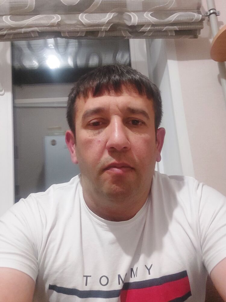  48690918  Hamid, 39 ,    