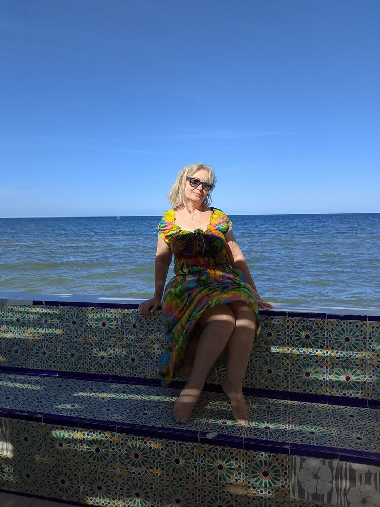  54011978  , 61 ,    -