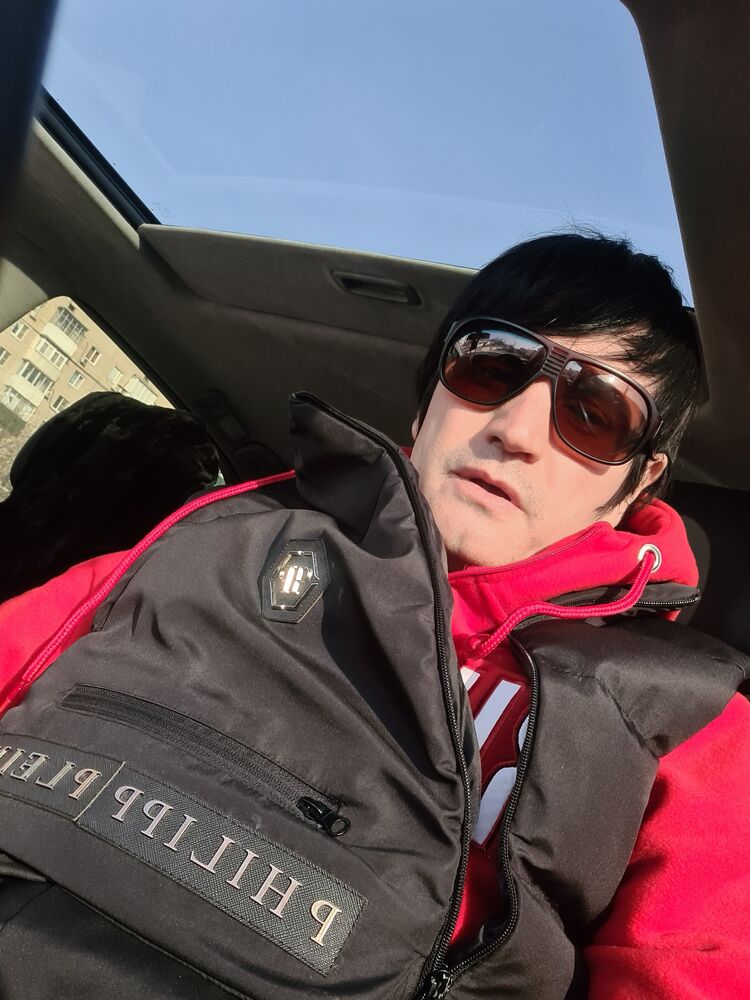  --,   Mihail, 41 ,   ,   
