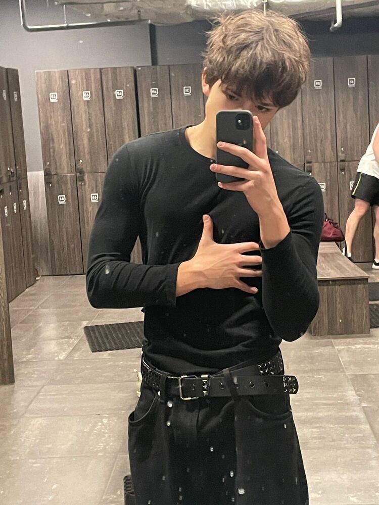  54329868  Andreew, 18 ,    