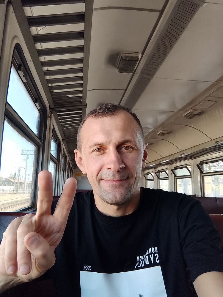  53831518  Sergio, 39 ,    