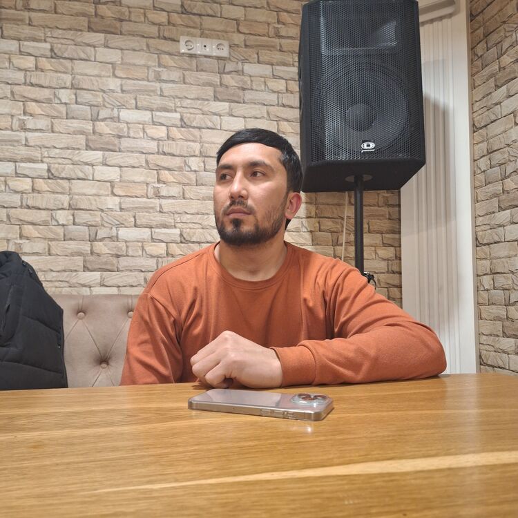  ,   Sarvar, 28 ,   ,   