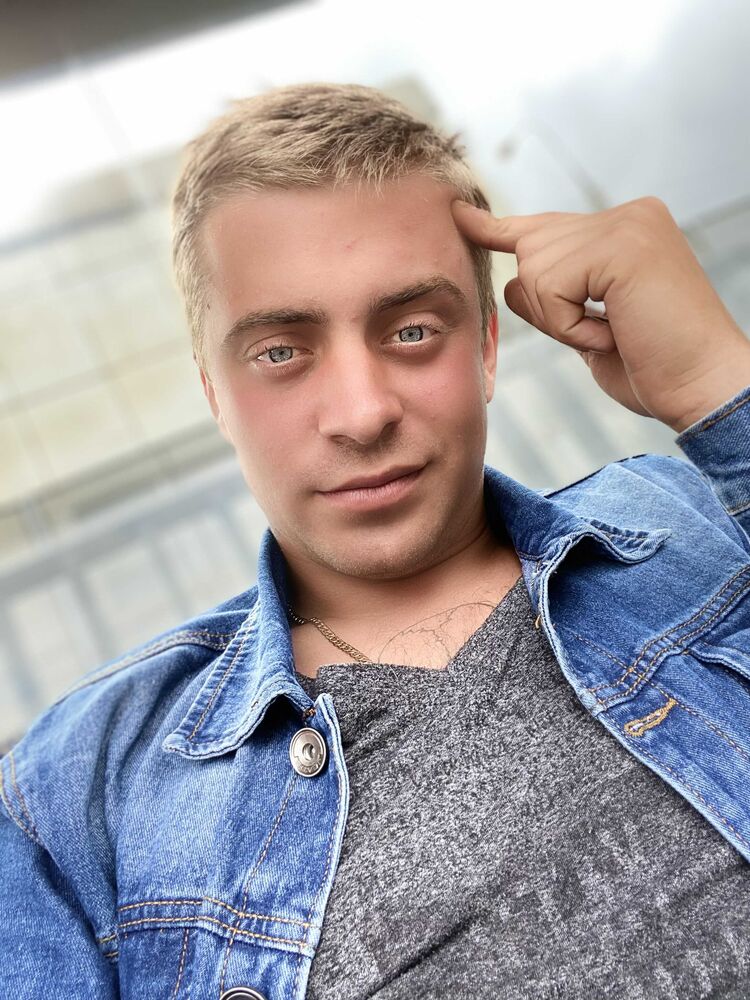  ,   Sergeu, 27 ,   ,   , c , 
