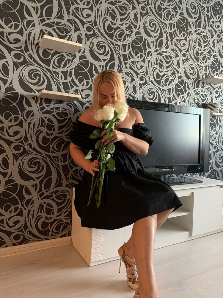  -,   Tatiana, 37 ,   ,   