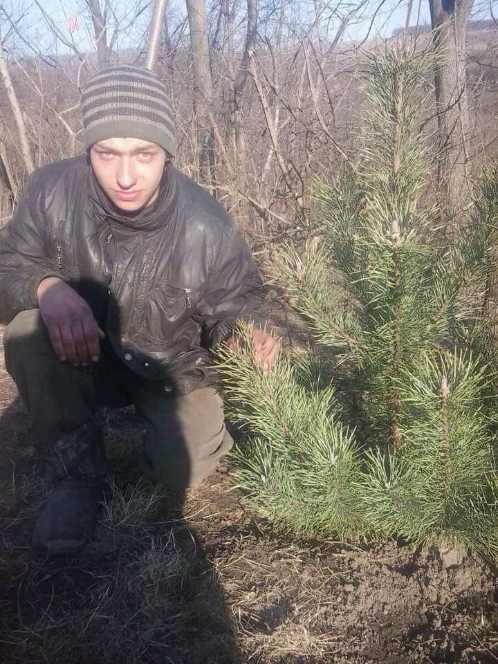  54380668  Skuperski, 29 ,    