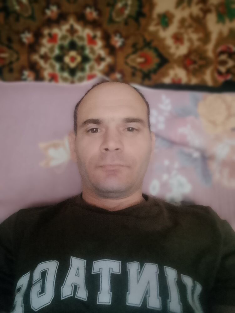  48920378  Aleks, 45 ,    