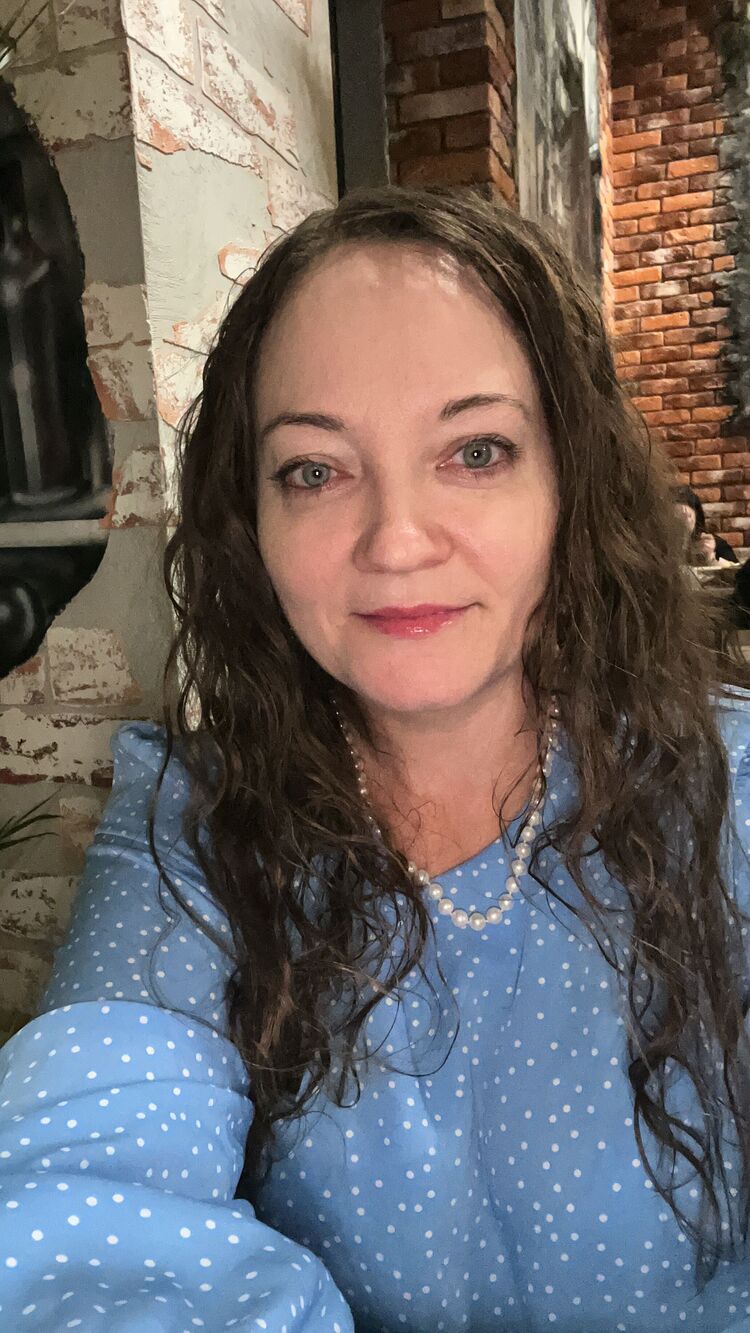  50152558  Anett, 42 ,    