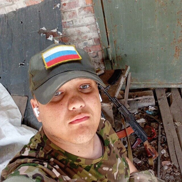  48452858  , 27 ,    