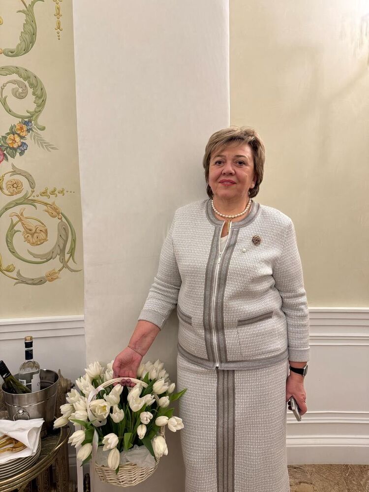  52114548  , 74 ,    -