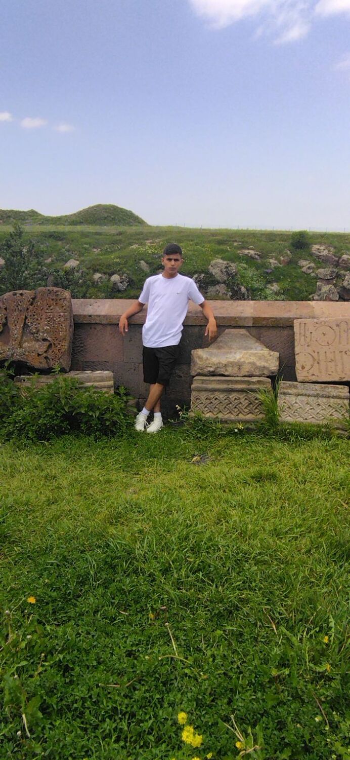  ,   Hayk, 20 ,   ,   
