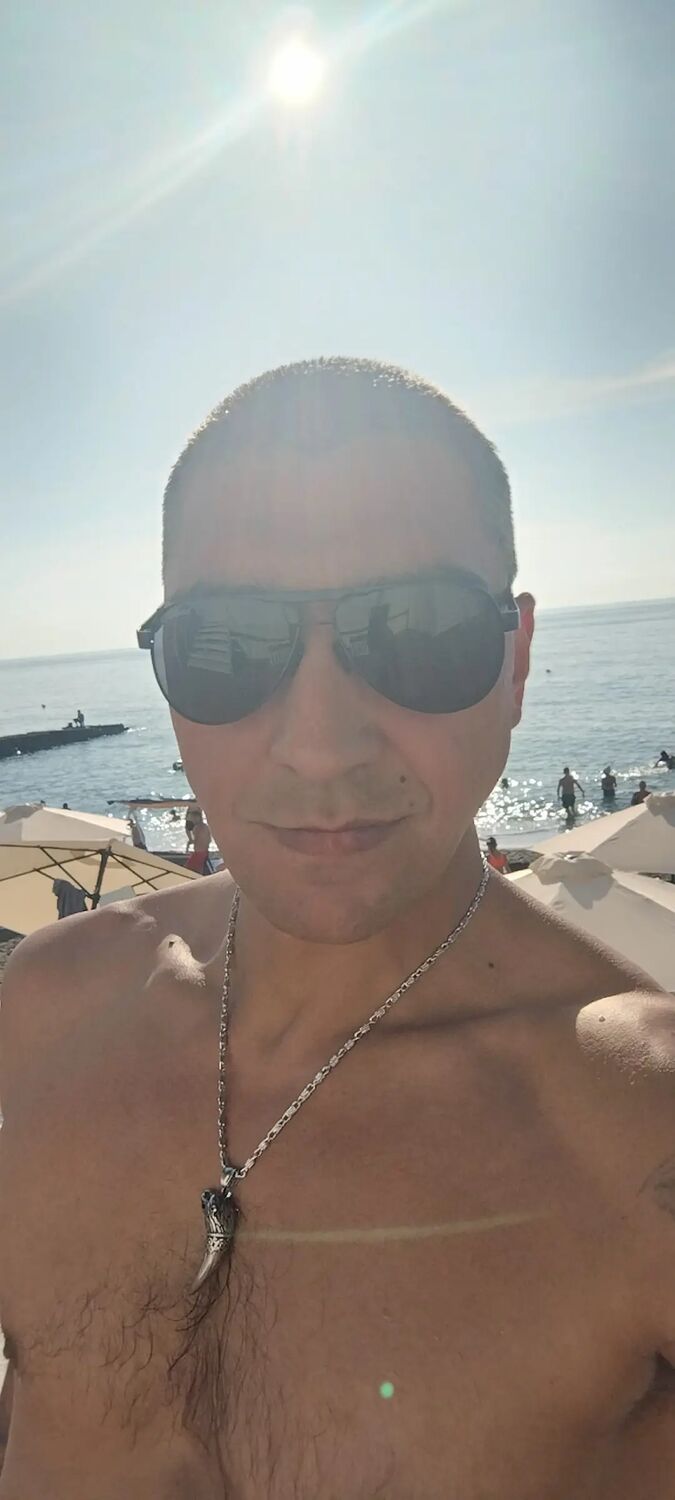  51943668  Andrey, 42 ,    